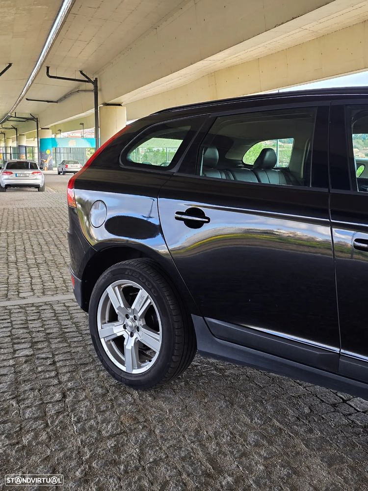 Volvo XC 60 2.4D AWD Aut. Summum - 22