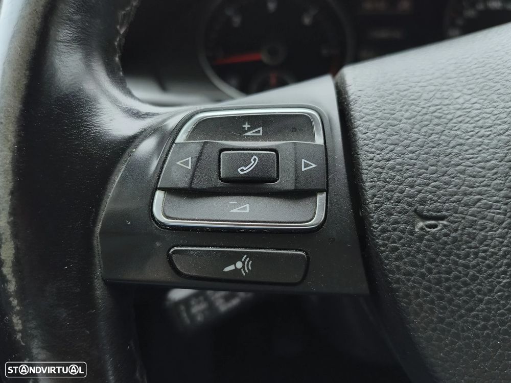 VW Passat Variant 1.6 TDI BlueMotion - 20