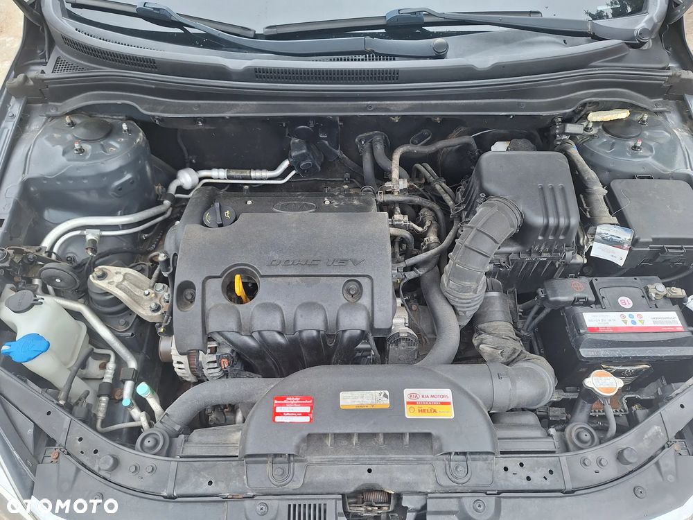 Kia Ceed 1.4 CVVT Spirit - 33