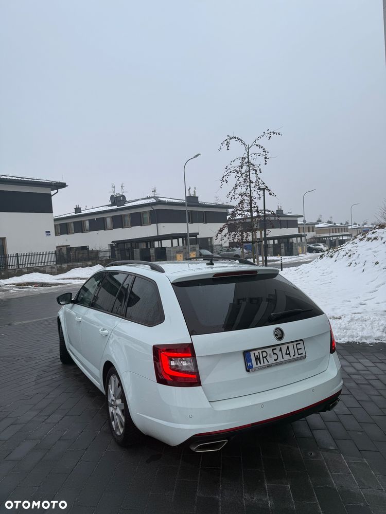 Skoda Octavia 2.0 TDI RS DSG - 4