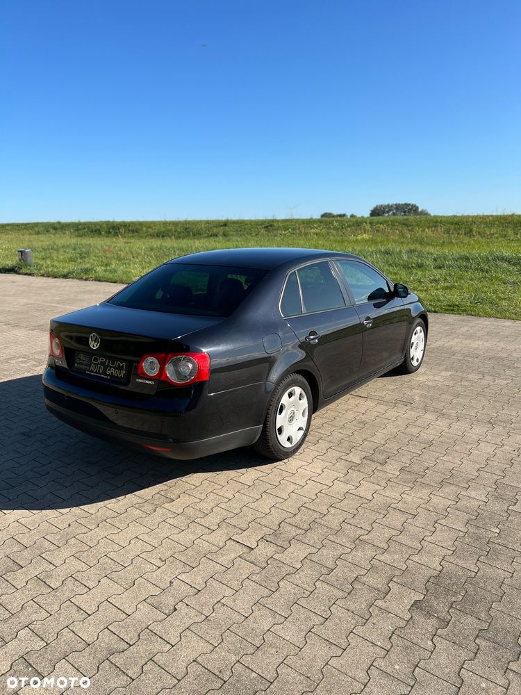 Volkswagen Jetta Diesel Comfortline - 3