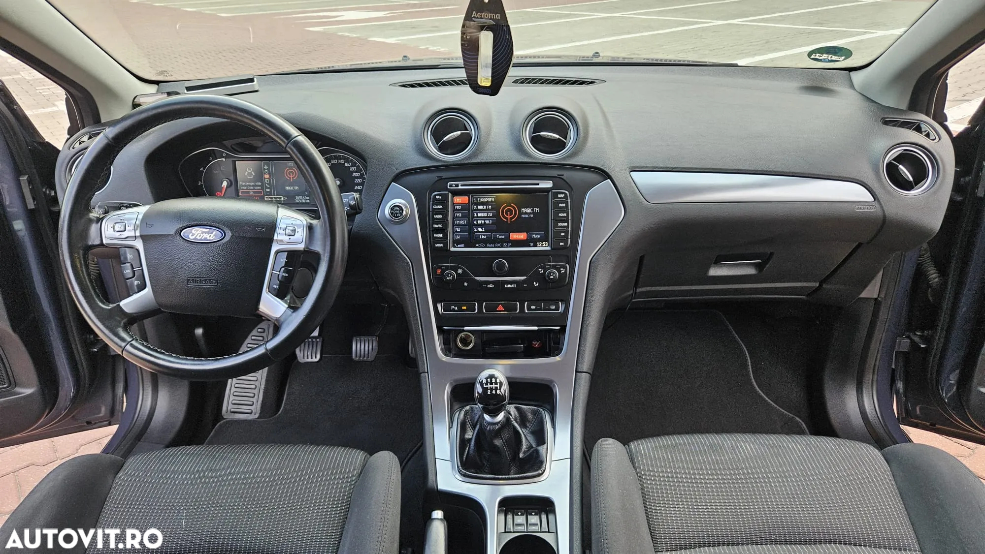 Ford Mondeo - 12