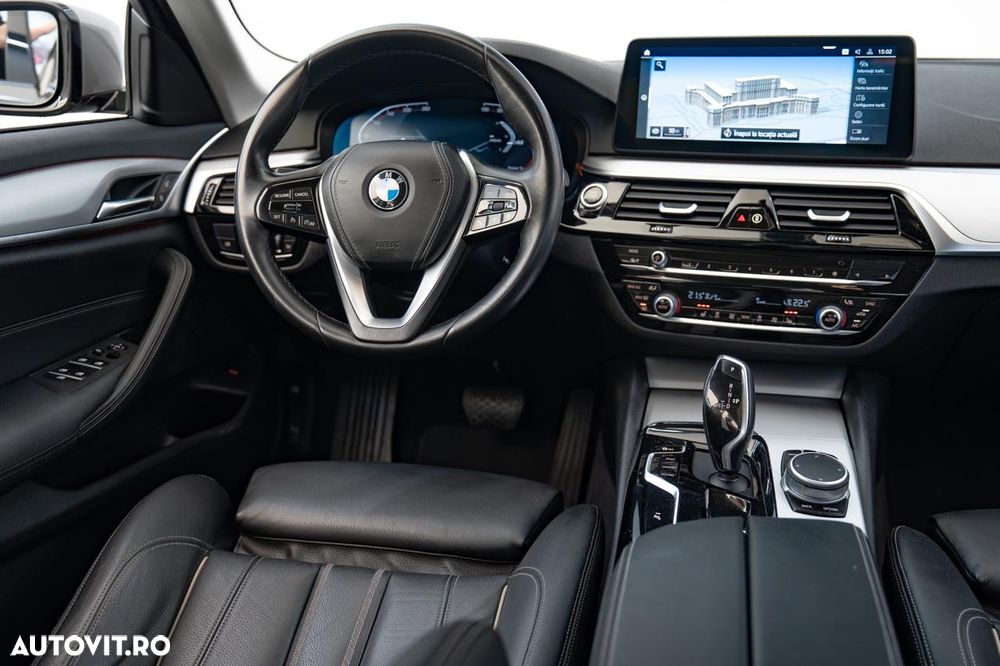 BMW Seria 5 520d AT - 30