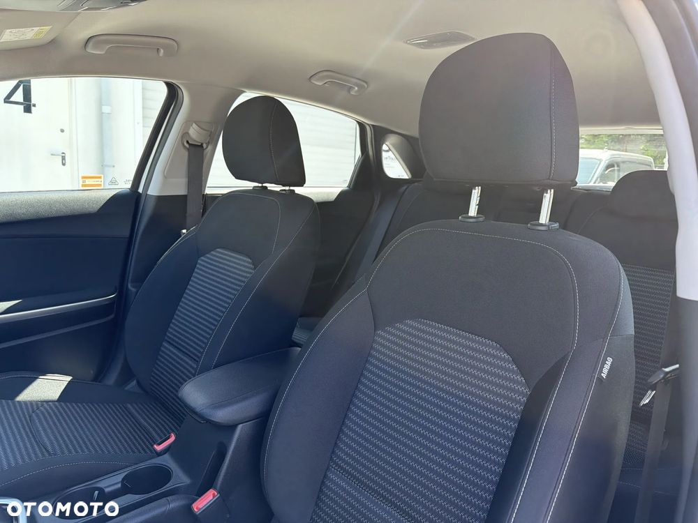 Kia Ceed 1.5 T-GDI M DCT - 12
