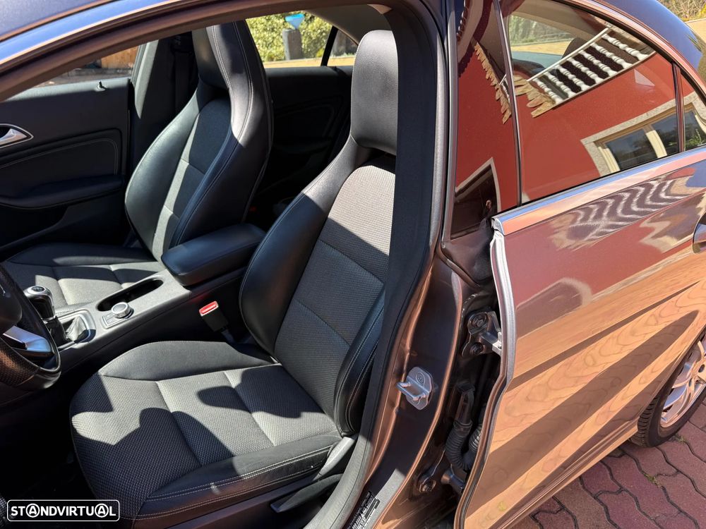 Mercedes-Benz CLA 180 - 8