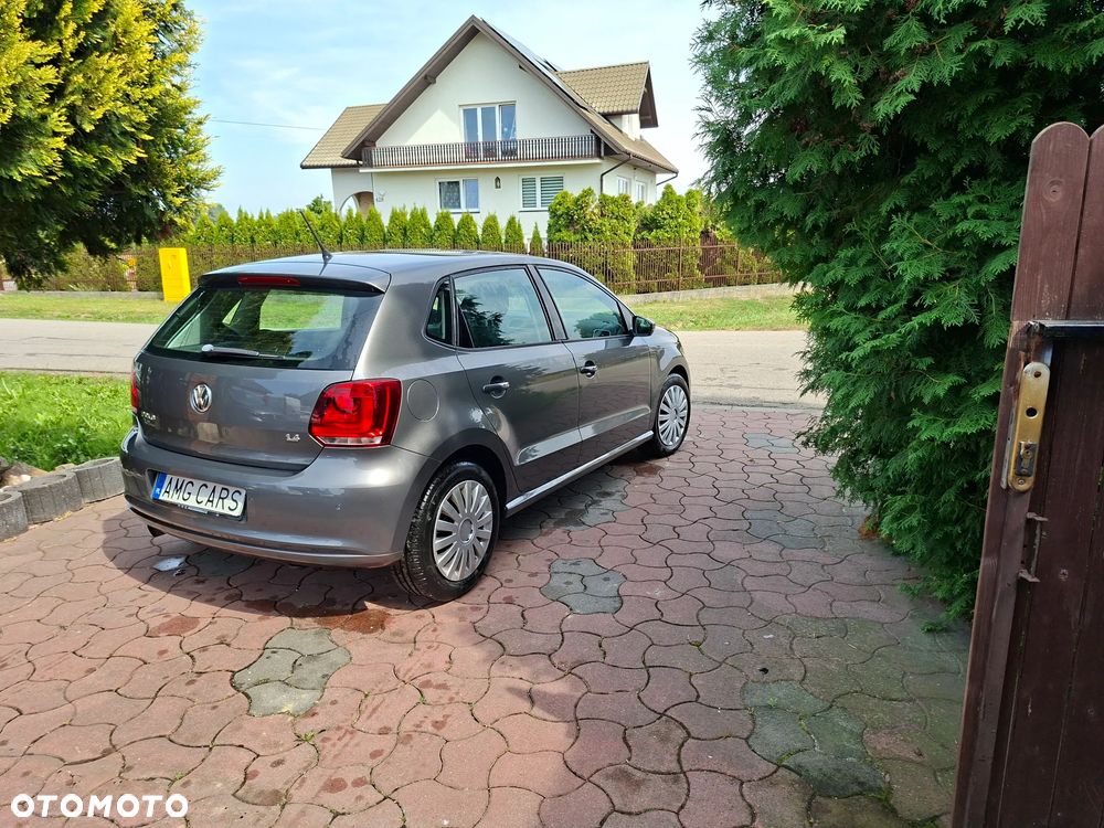 Volkswagen Polo 1.4 16V Highline DSG - 2