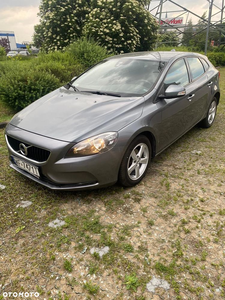 Volvo V40