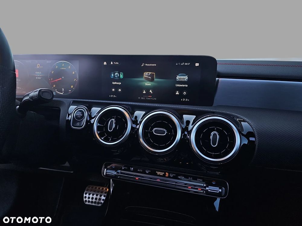 Mercedes-Benz CLA 220 AMG Line 7G-DCT - 18