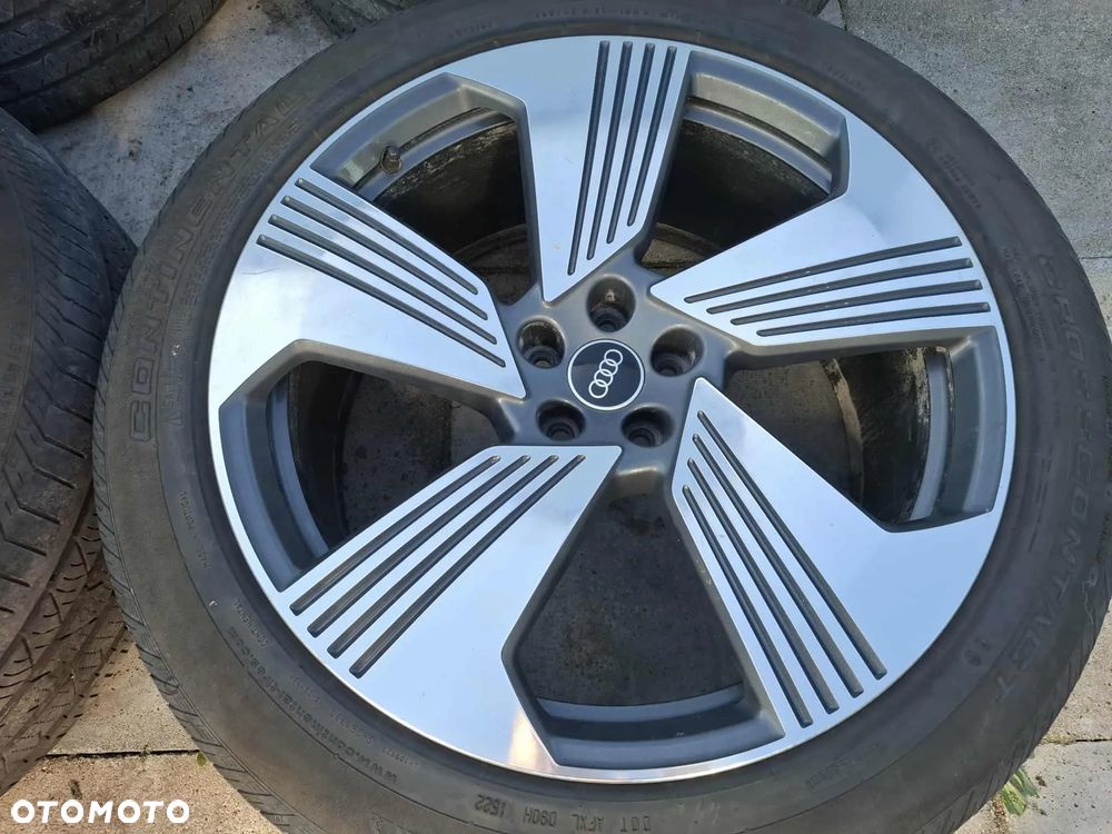 KOŁA ALUFELGI FELGI ALUMINIOWE AUDI R21 E-TRON ETRON 4KE 4KE601025F 9,5J x 21H2 ET36 Q7 Q8 SQ7 SQ8 IDEALNE - 4