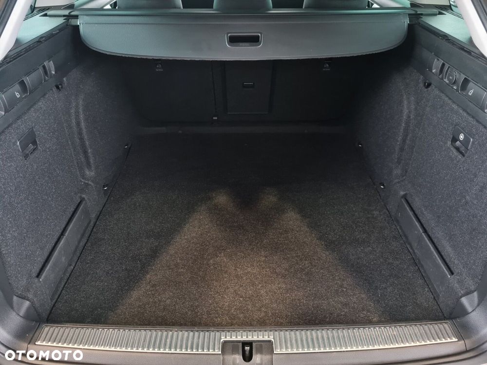 Skoda Superb 2.0 TDI SCR Ambition DSG - 16