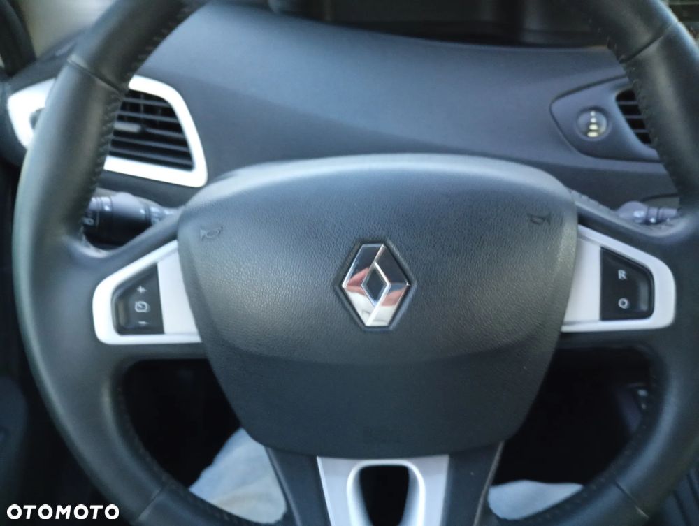 Renault Grand Scenic - 24