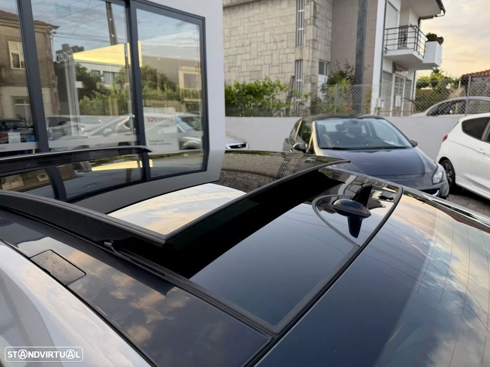 Mercedes-Benz E 220 CDi BlueEfficiency Auto - 25