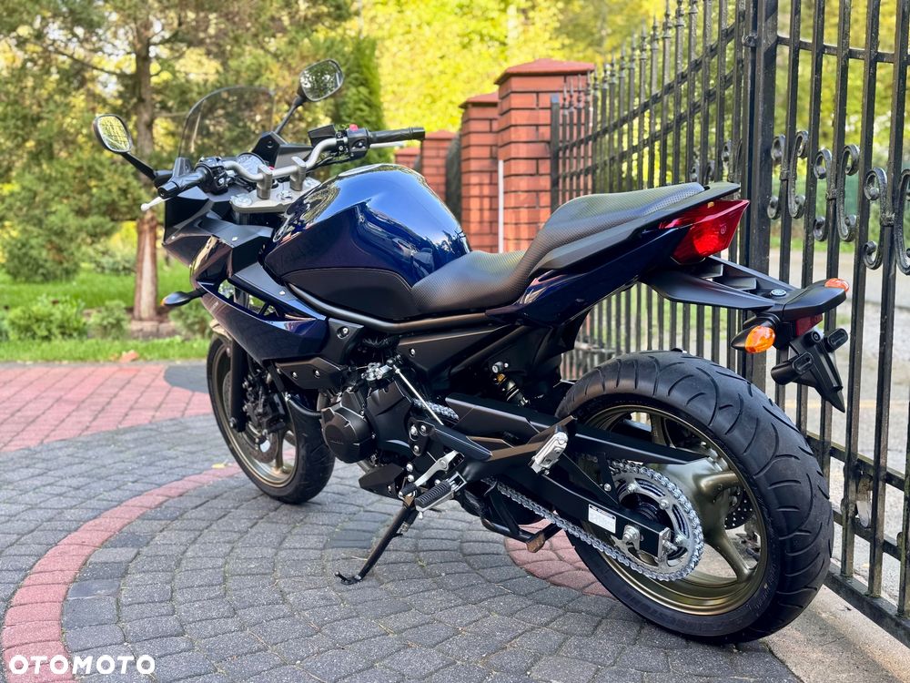 Yamaha XJ - 8