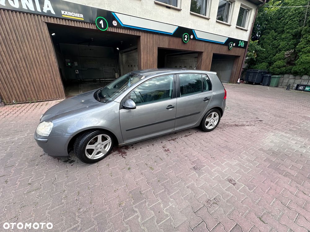 Volkswagen Golf V 1.9 TDI Trendline - 1
