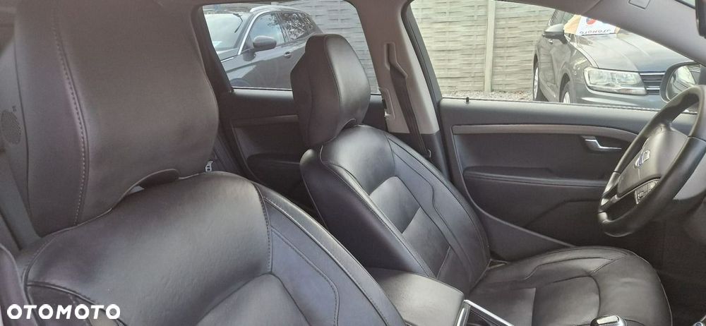 Volvo V70 D2 Drive-E Momentum - 31