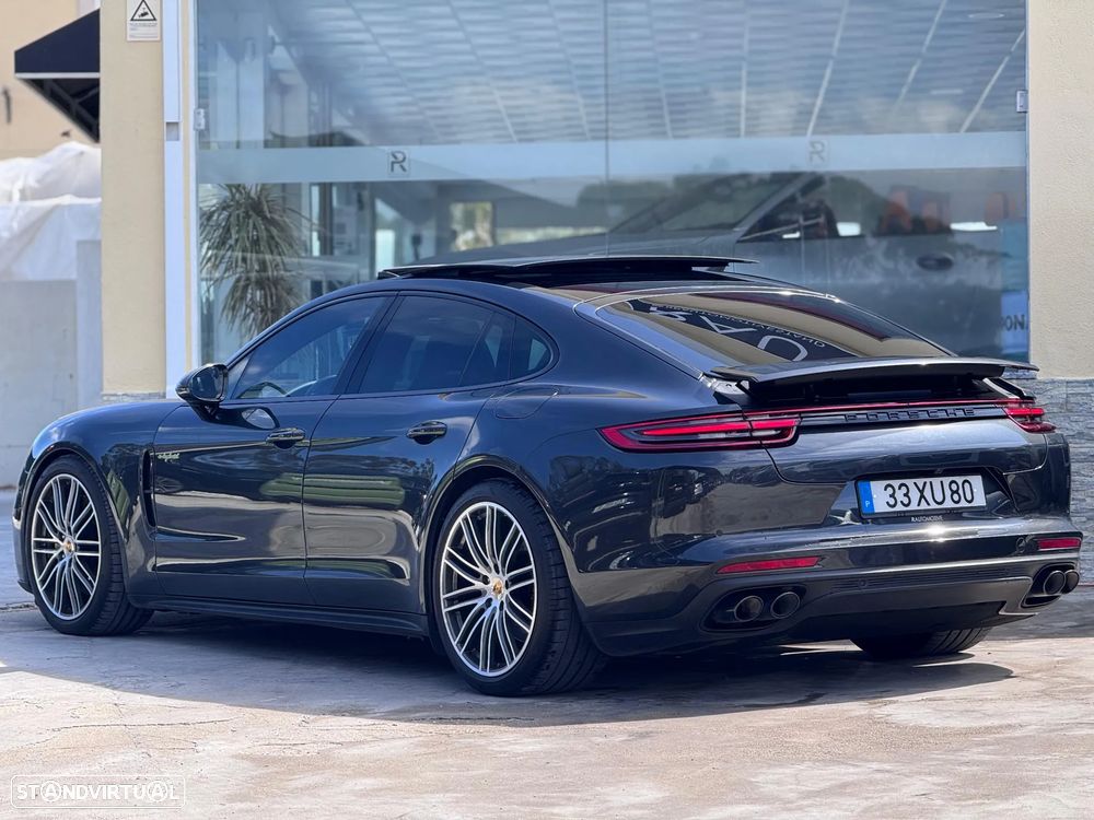 Porsche Panamera - 3