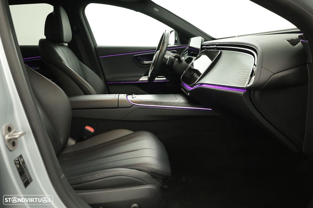 Mercedes-Benz E 300 de AMG Line - 21
