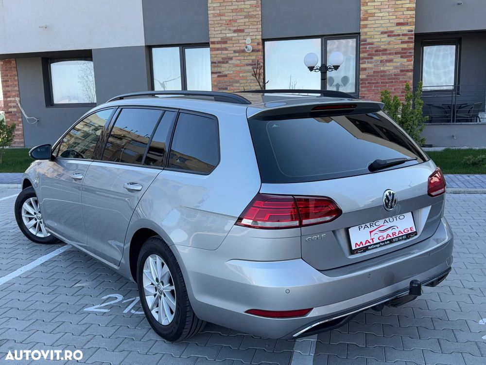 Volkswagen Golf - 3