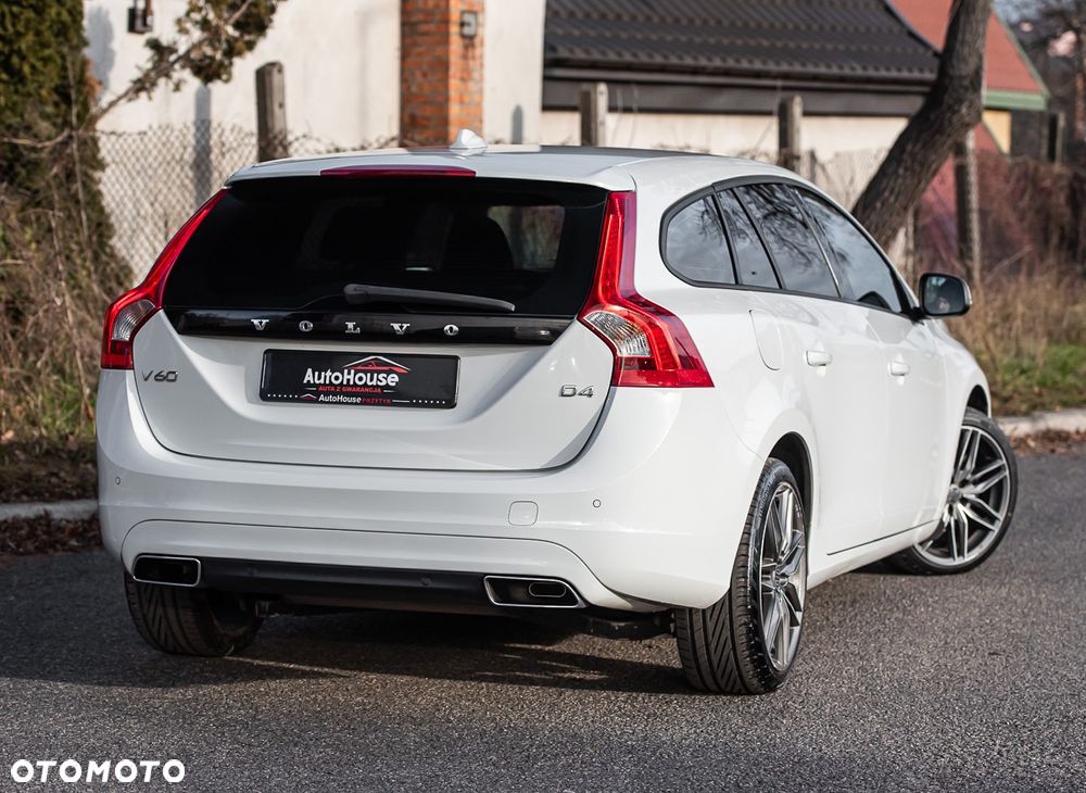 Volvo V60 D4 Geartronic Summum - 8