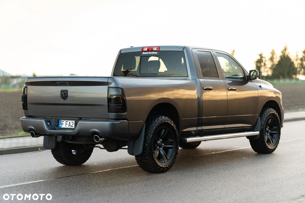 Dodge RAM 5.7 4x4 - 35