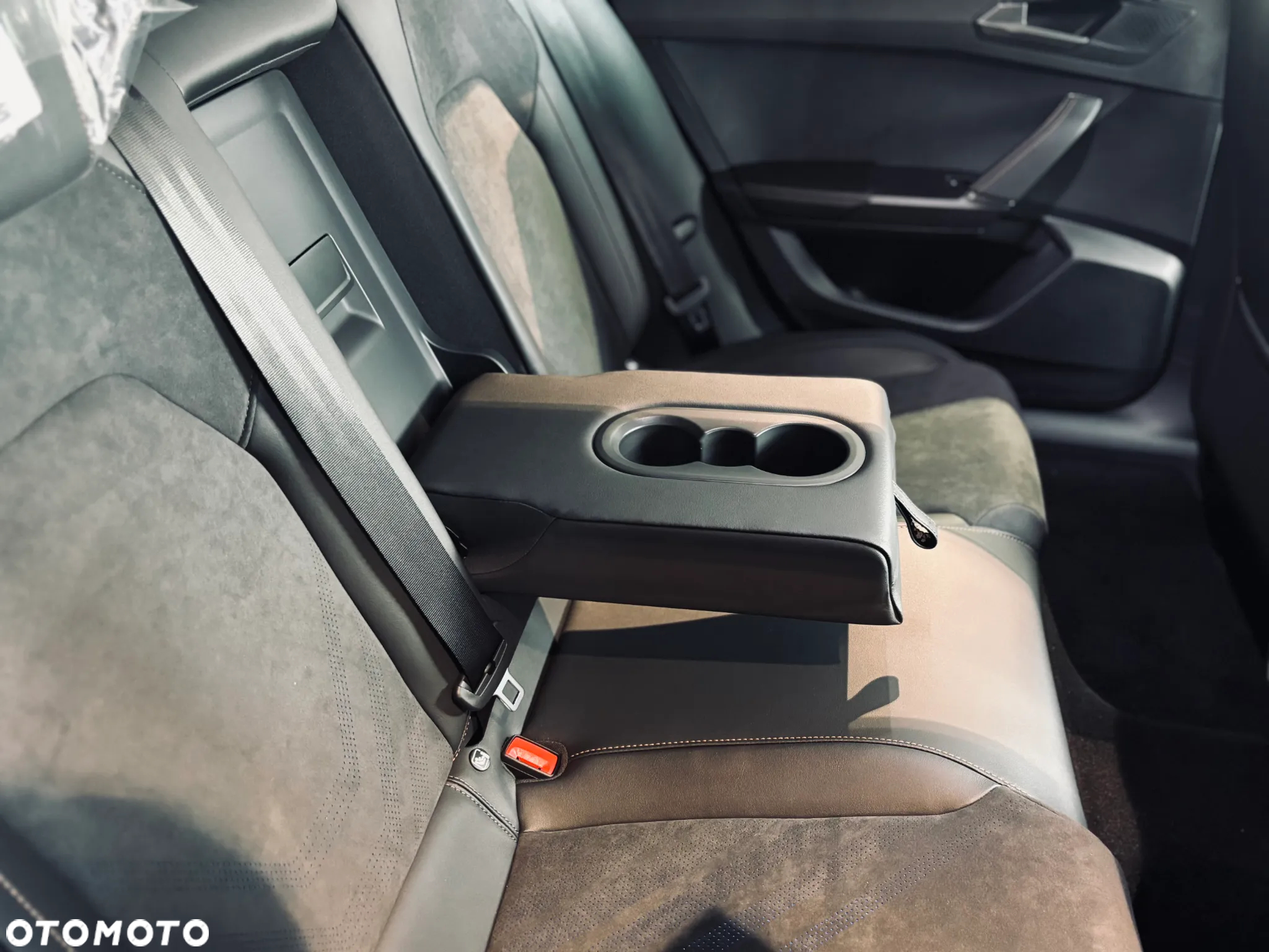 Cupra Formentor 2.0 TDI DSG - 27