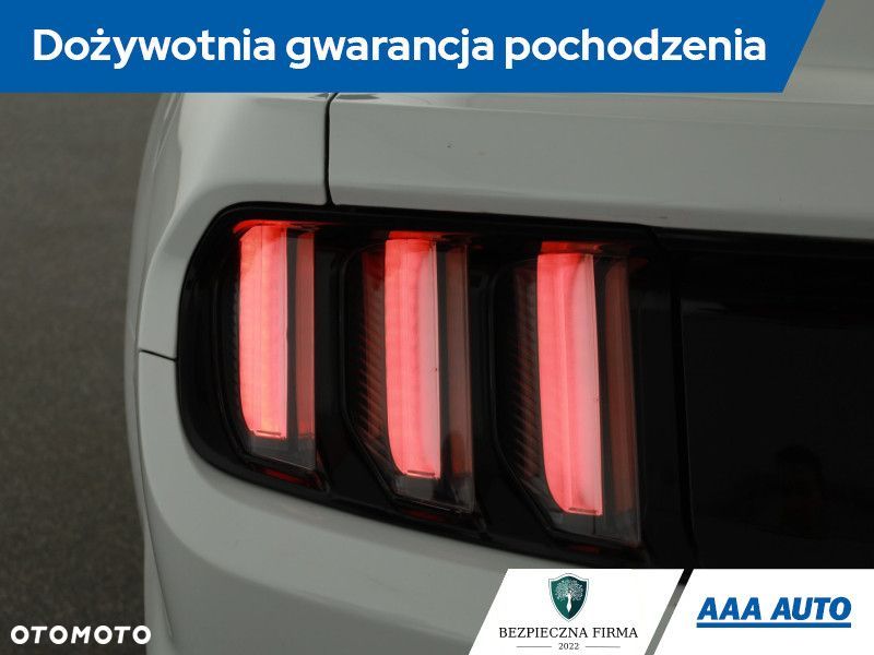 Ford Mustang - 11