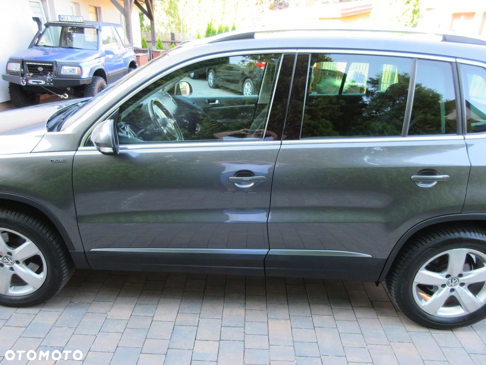 Volkswagen Tiguan 2.0 TDI SCR 4MOTION BlueMotion Technology DSG Lounge Sport & Style - 8