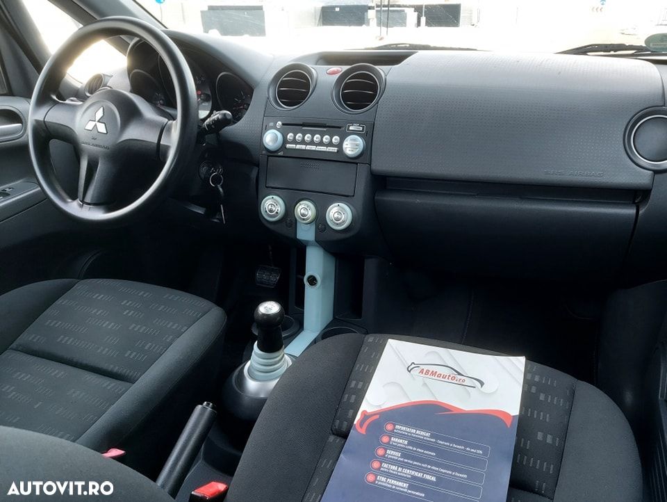 Mitsubishi Colt - 6