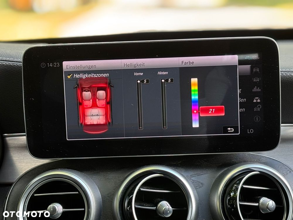 Mercedes-Benz Klasa C 220 d T 9G-TRONIC Night Edition - 11