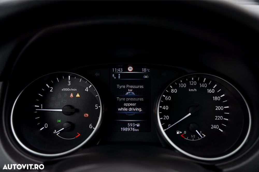 Nissan Qashqai 1.5 DCI TEKNA+ - 28