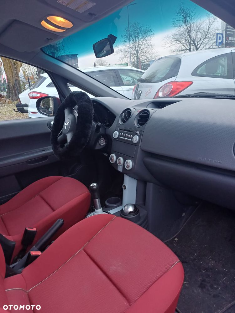 Mitsubishi Colt 1.3 Inform - 9