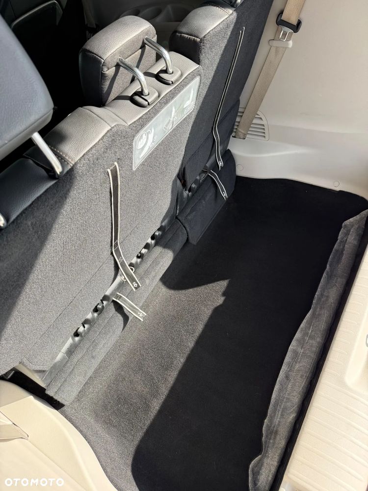 Chrysler Pacifica - 29