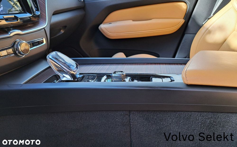 Volvo XC 60 - 26