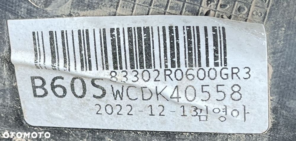 B3 KIA CARNIVAL IV 2020 - BOCZEK TAPICERKA DRZWI PRAWY TYŁ 83302-R0600 - 3