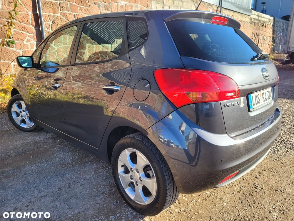 Kia Venga 1.6 CVVT Fifa World Cup Edition - 13