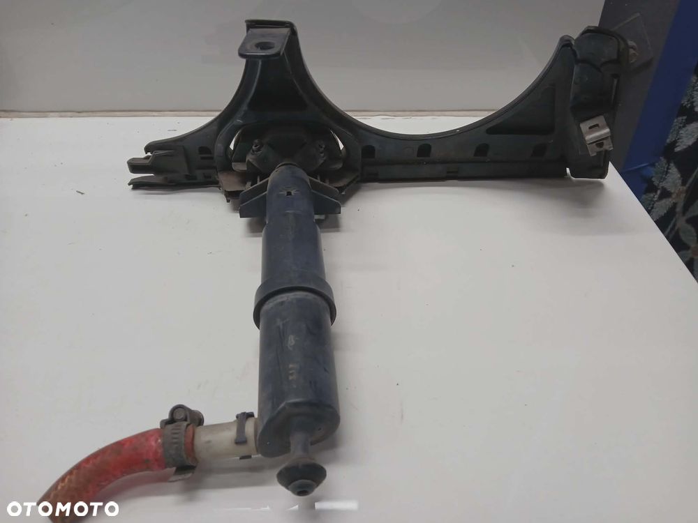 LISTWA PRAWA POD LAMPE SPRYSKIWACZ PRAWY LAMP MERCEDES W210 2108200312 - 3