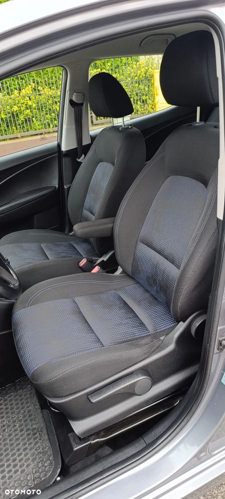Hyundai ix20 - 13