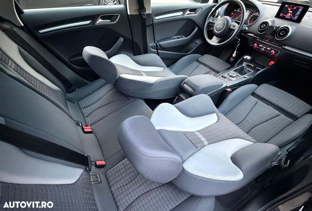 Audi A3 Sportback 1.6 TDI DPF Ambition - 17