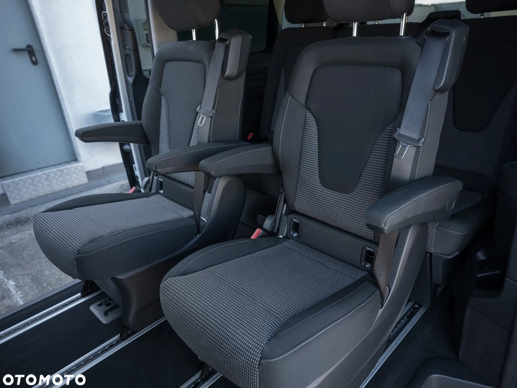 Mercedes-Benz Klasa V 300 d 4-Matic 9G-Tronic (d³ugi) - 22