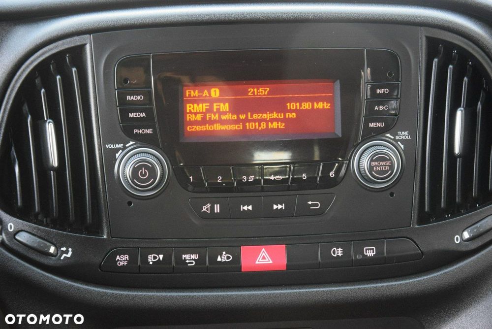 Fiat Doblo 1.4 T-Jet 16V Lounge - 26