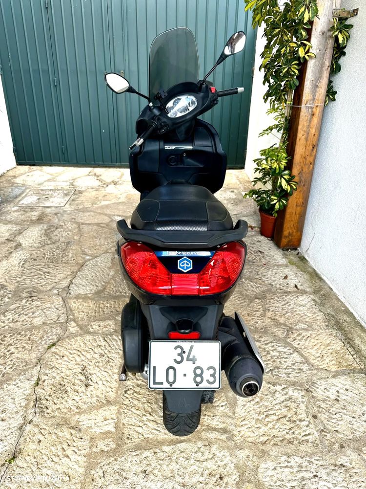 Piaggio X X7 250 I.E - 4