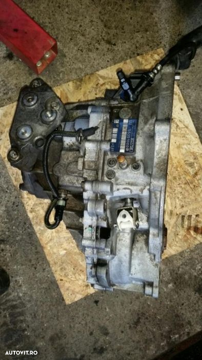 Cutie viteze 5+1trepte, Opel Astra G ,vectra b motor 2.0 diesel - 4