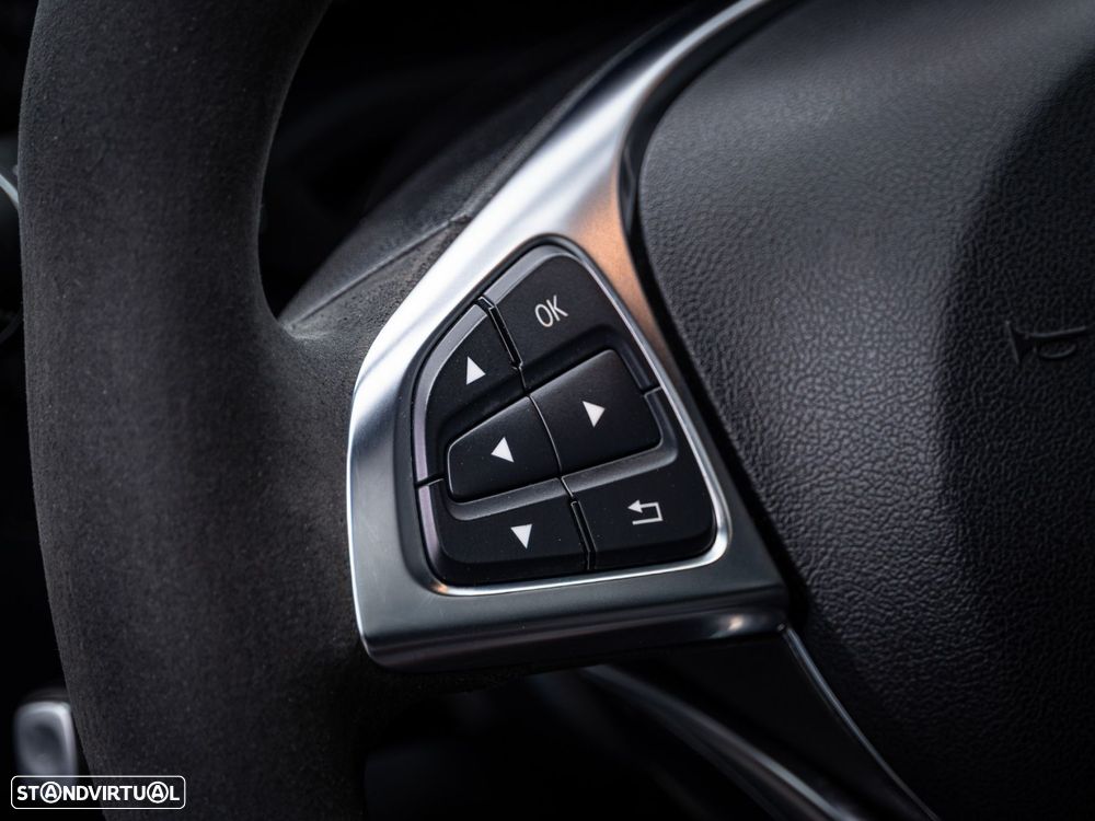 Mercedes-Benz CLA 45 AMG - 13