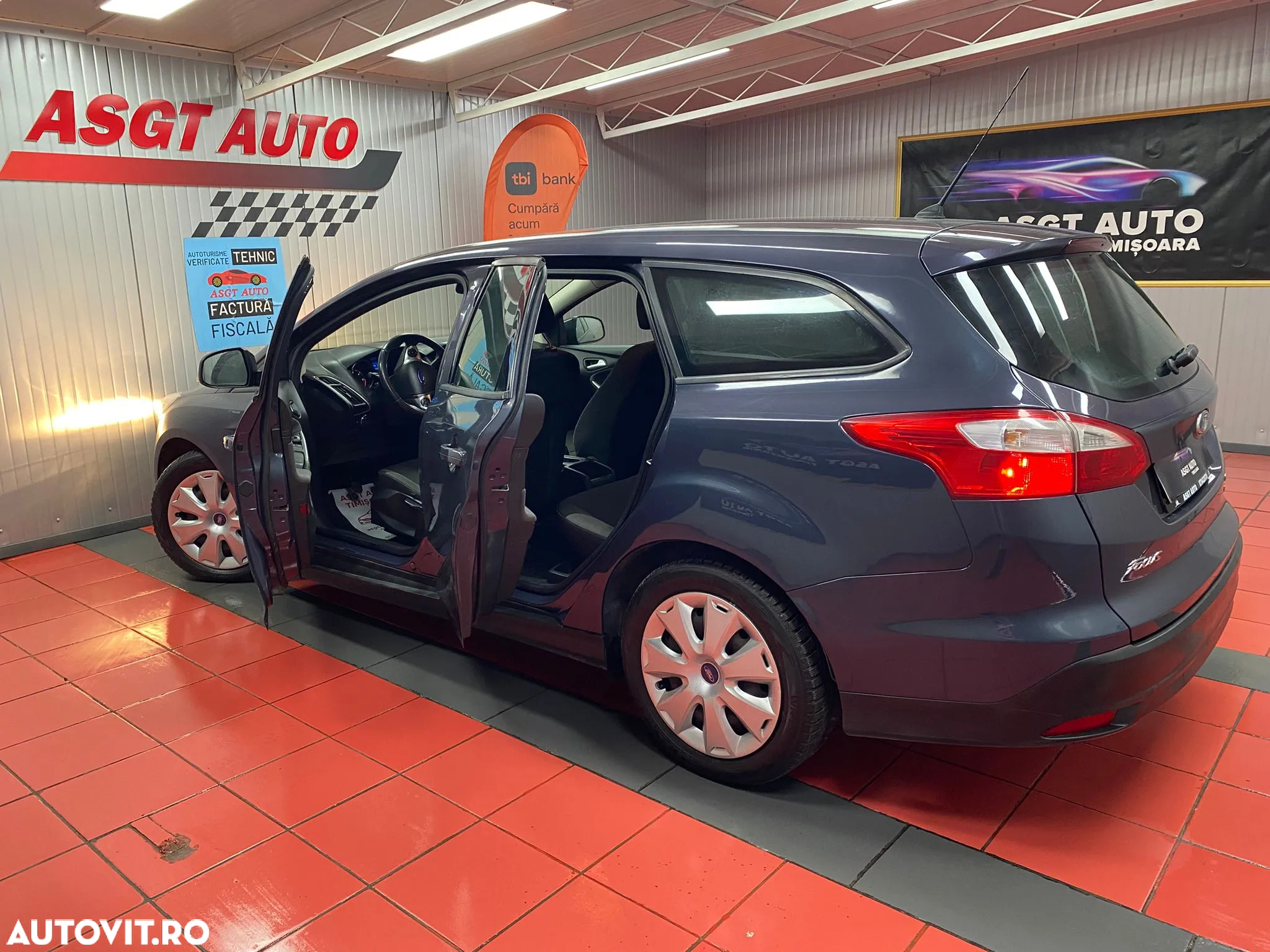 Ford Focus - 17