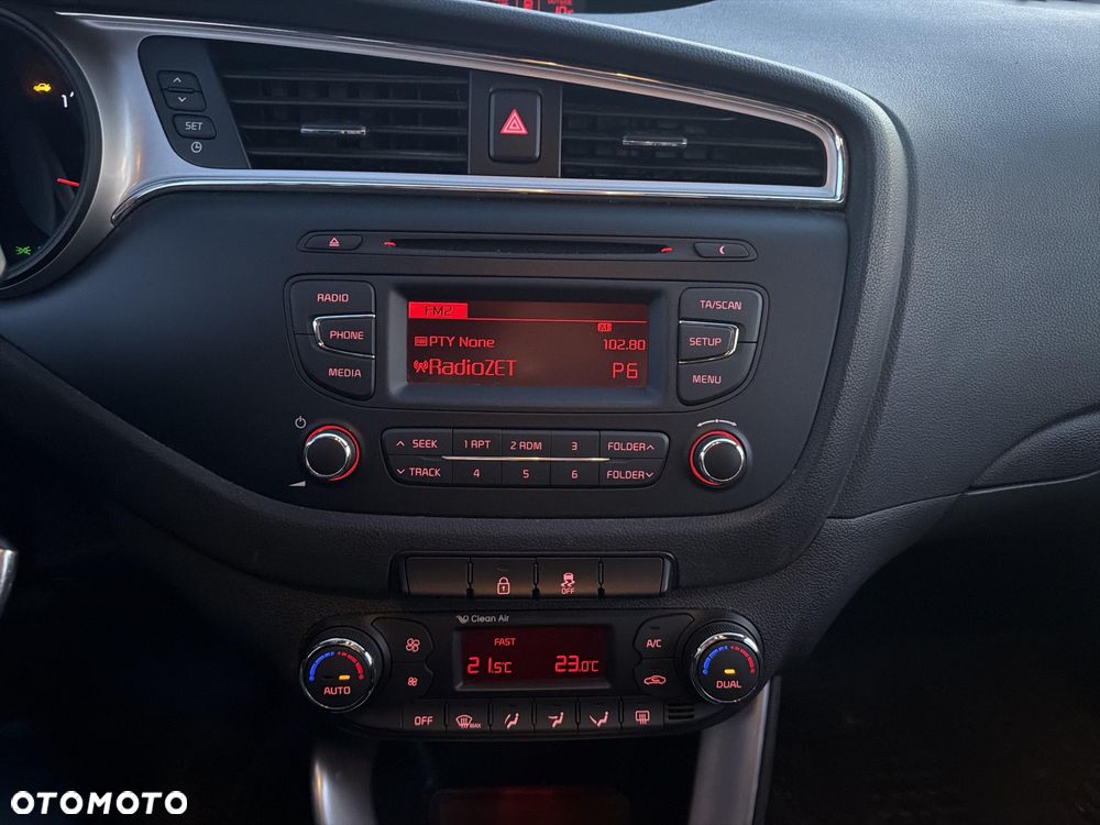 Kia Ceed 1.6 GDI S - 12