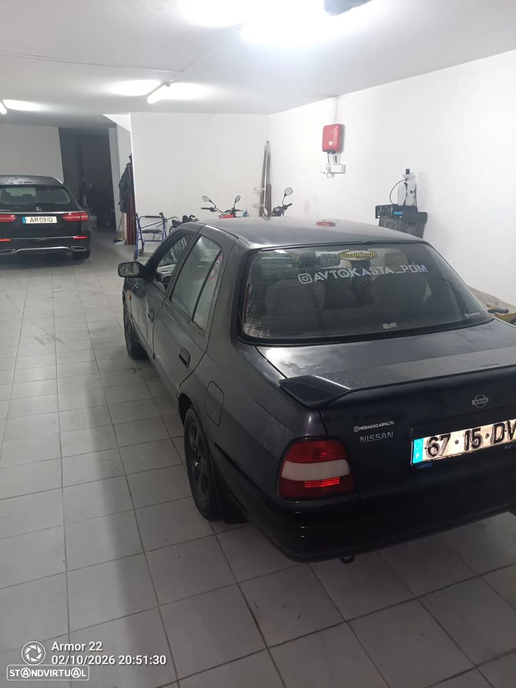 Nissan Sunny Hatchback 1.4 SLX - 4