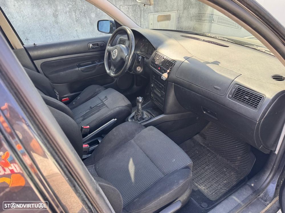 VW Golf 1.9 TDi Highline - 6