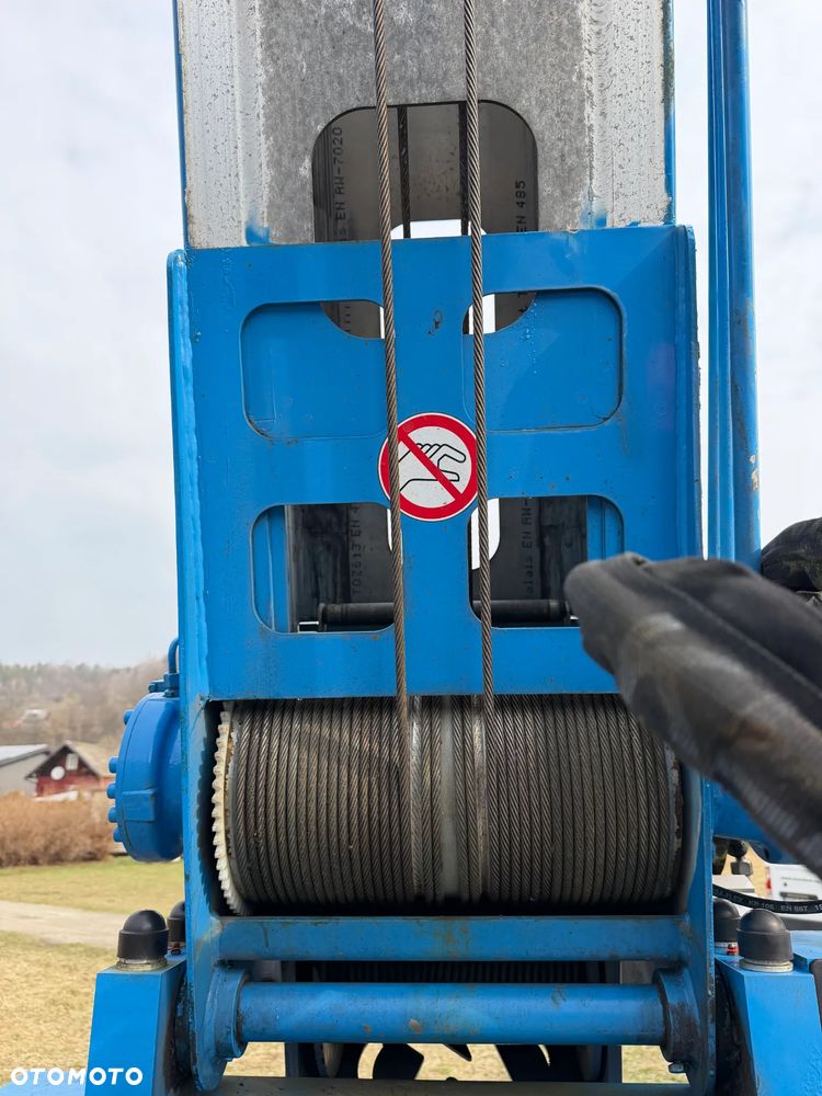 KLAAS K21/31TSR Dźwig Dekarski żuraw zwyżka podnośnik 31m. udźwig 1800kg max. Silnik Yanmar 3cyl. Kosz pojemnik. Dźwig Sterowany całkowicie zdalnie z pilota. Do 3,5 tony Transportowanie samochodem osobowym! Podwieszana oś Hydr. Własny Napęd Hydr. na 2 koła w terenie. Maszyna jak Nowa 2 tyś mtg. 2015r. Po serwisach Dekra. Sprowadzona z Norwegii. Nie różni się od nowej z salonu. Pełna Hydraulika w maszynie. Najbogatsza wersja. OKAZJA  230volt. Zero zużycia! - 15