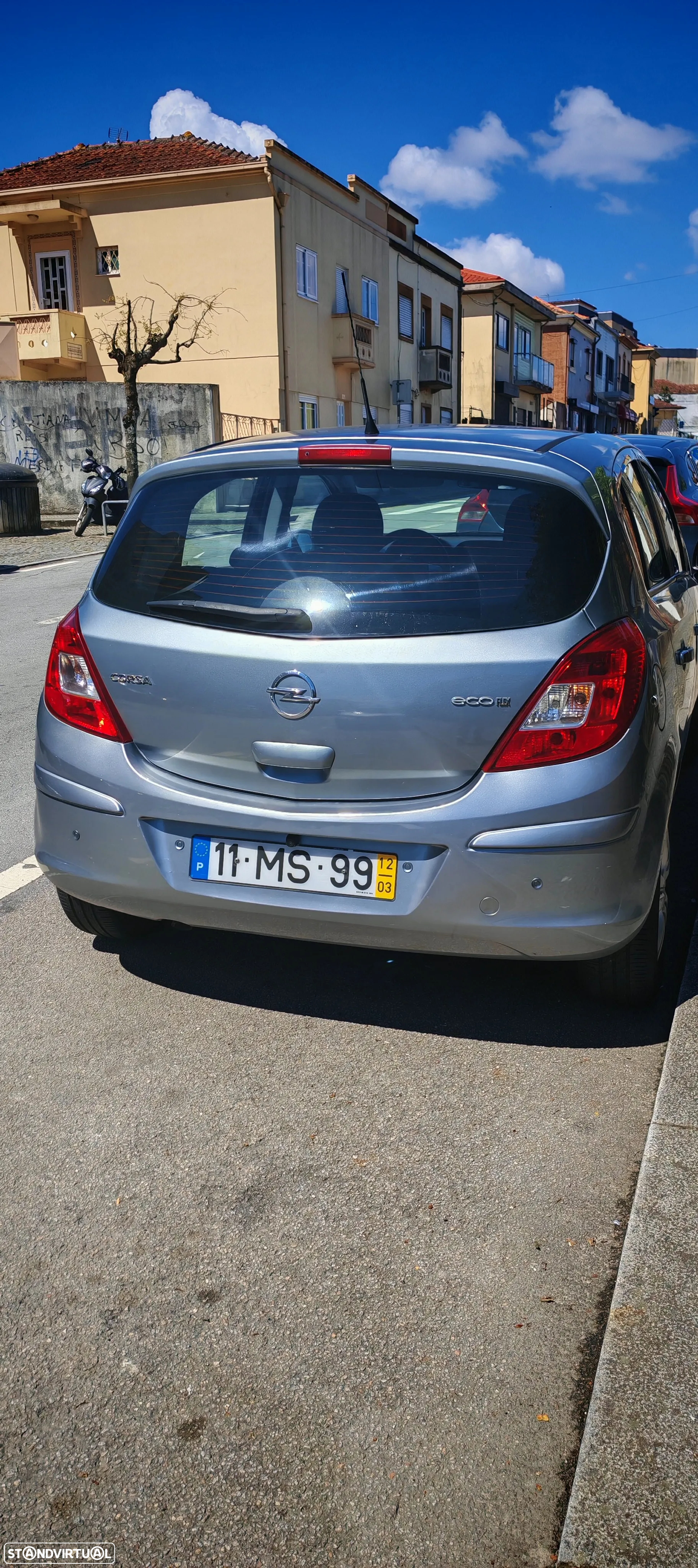 Opel Corsa 1.3 CDTi Enjoy EcoFLEX - 2