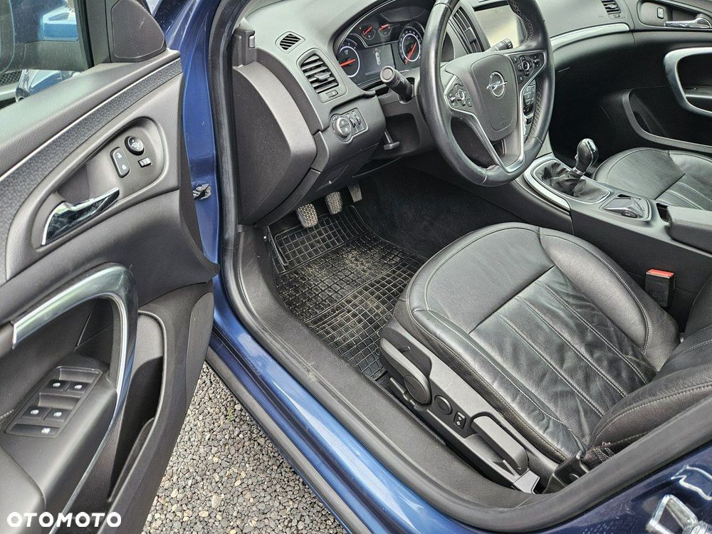 Opel Insignia - 10